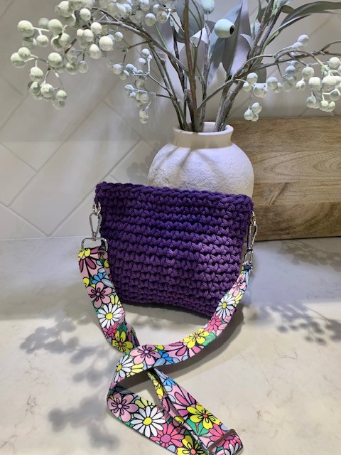 Harper Crossbody Bag - Purple (daisy)