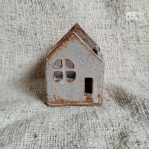 Tealight candle ceramic house 2